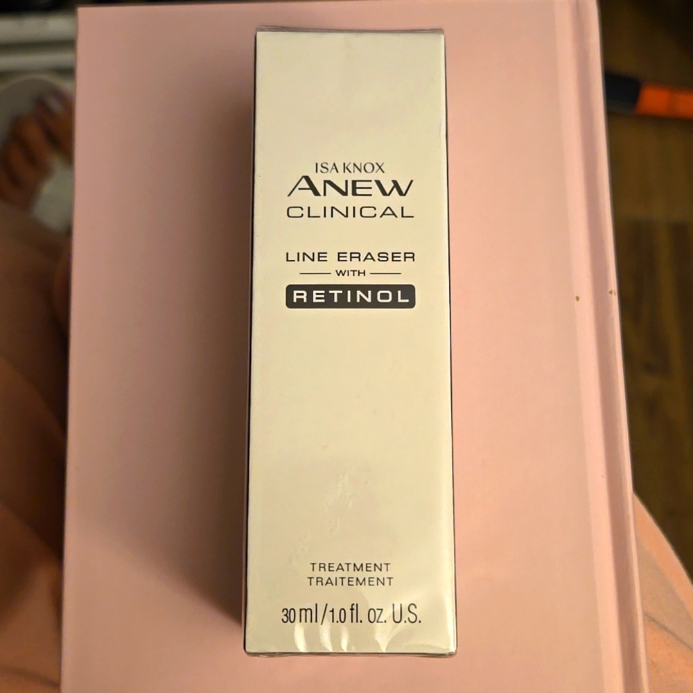 Avon Isa Know Anew Clinical Line Eraser with Retinol Treatment